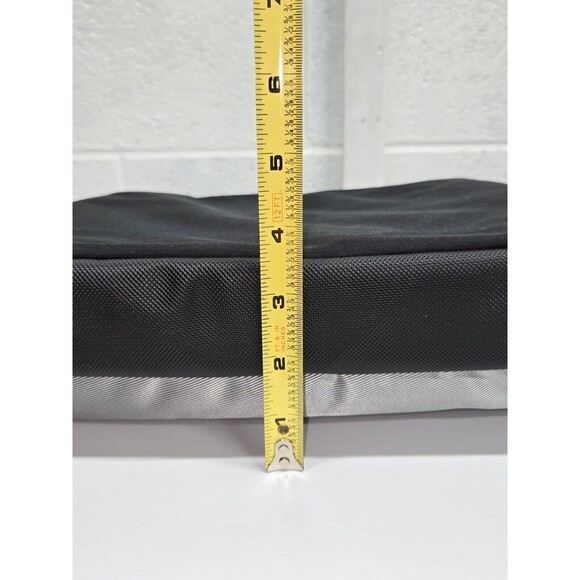 Targus Portable DVD Player Travel Case Bag Black and Gray - Picture 16 of 16